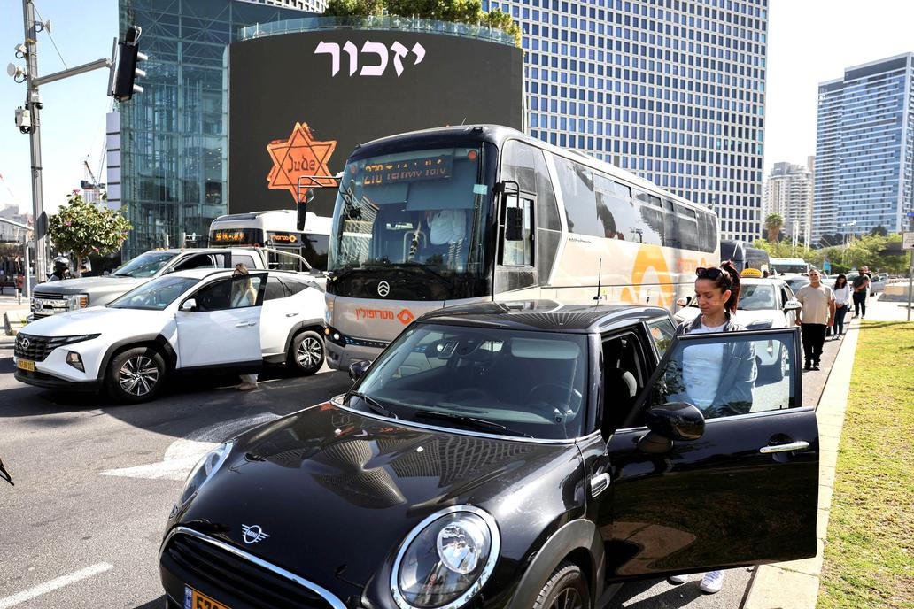 Sirény, ticho a silná slova: Macinka v Izraeli během Dne holokaustu