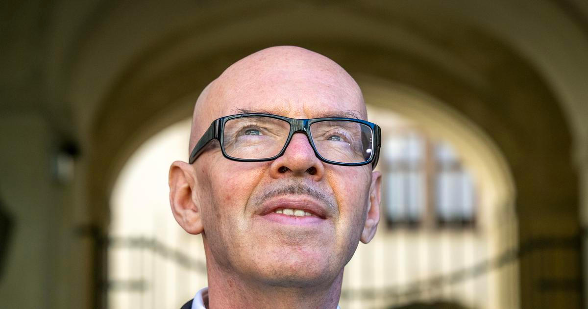 Poplatky končí. Českou televizi i rozhlas zafinancuje stát, oznámil Klempíř