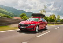 Záruka u Škoda Auto je standardně na dva roky bez omezení kilometrů, prodloužit ji za příplatek lze až na pět let nebo 200 tisíc kilometrů.