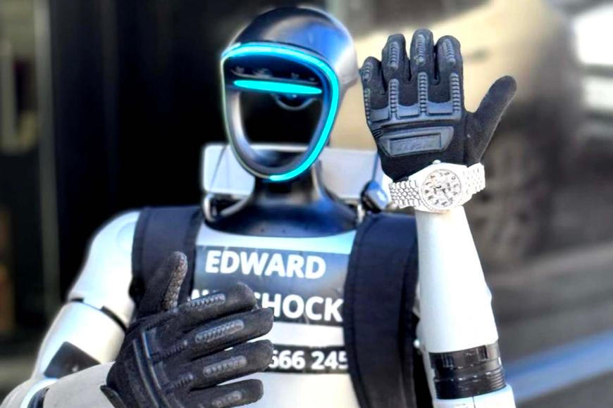 Robot Edward „ožil“ a ovládl Polsko. Křičí na divočáky, mluví s politiky