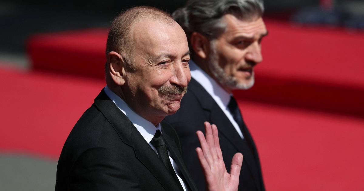 Rusové vyplatí Ázerbájdžánu odškodné za sestřelený letoun. Zahynulo přes 30 lidí