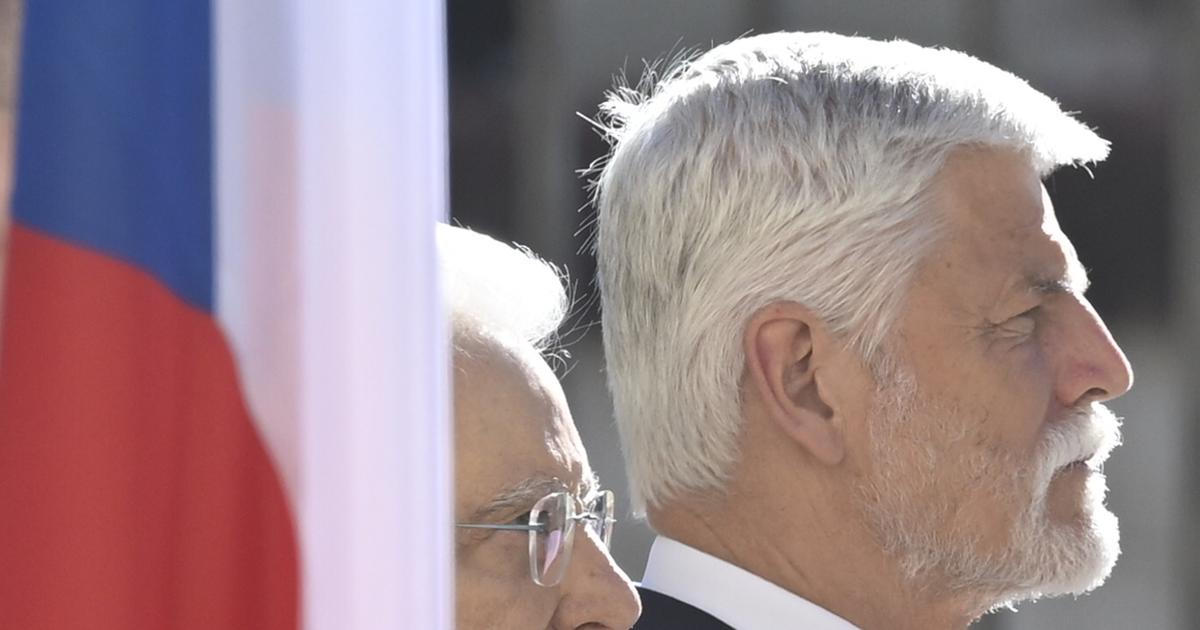 Že přijede šéf NATO do Prahy, není jen tak. Prezident tuší problém