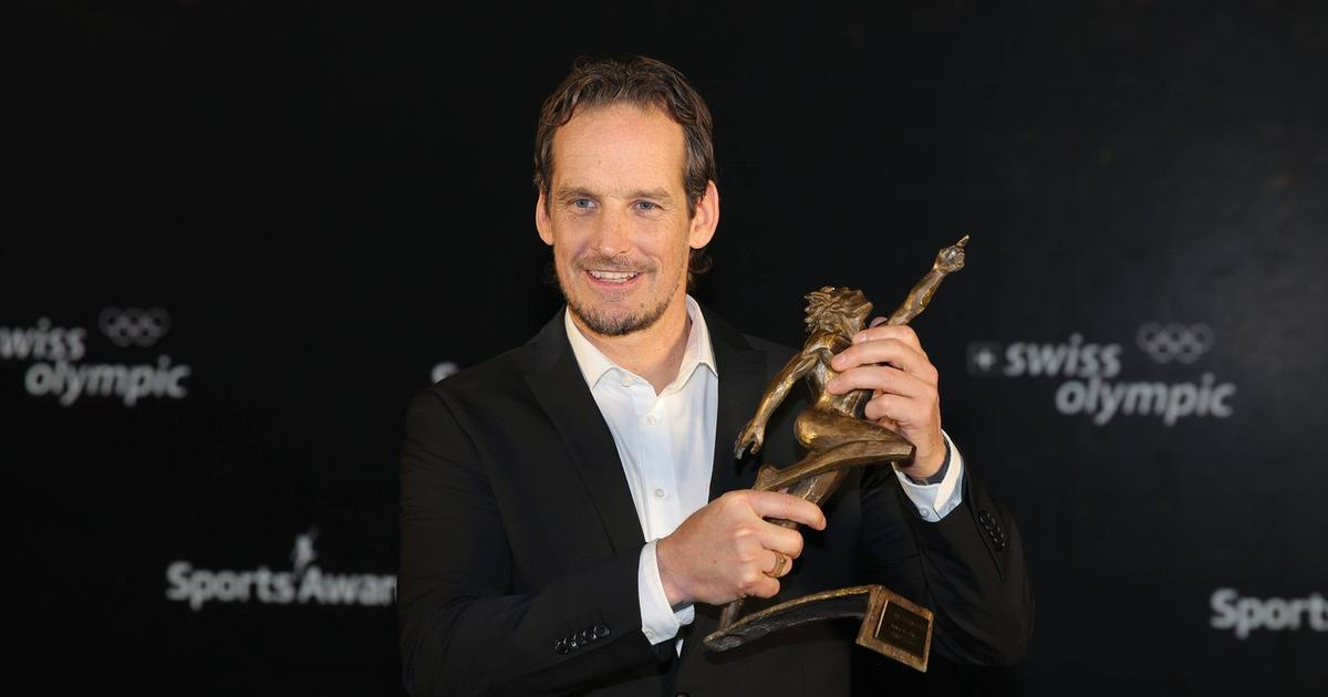 Falešné očkování proti covidu mu zlomilo vaz. Švýcaři odvolali národního hrdinu