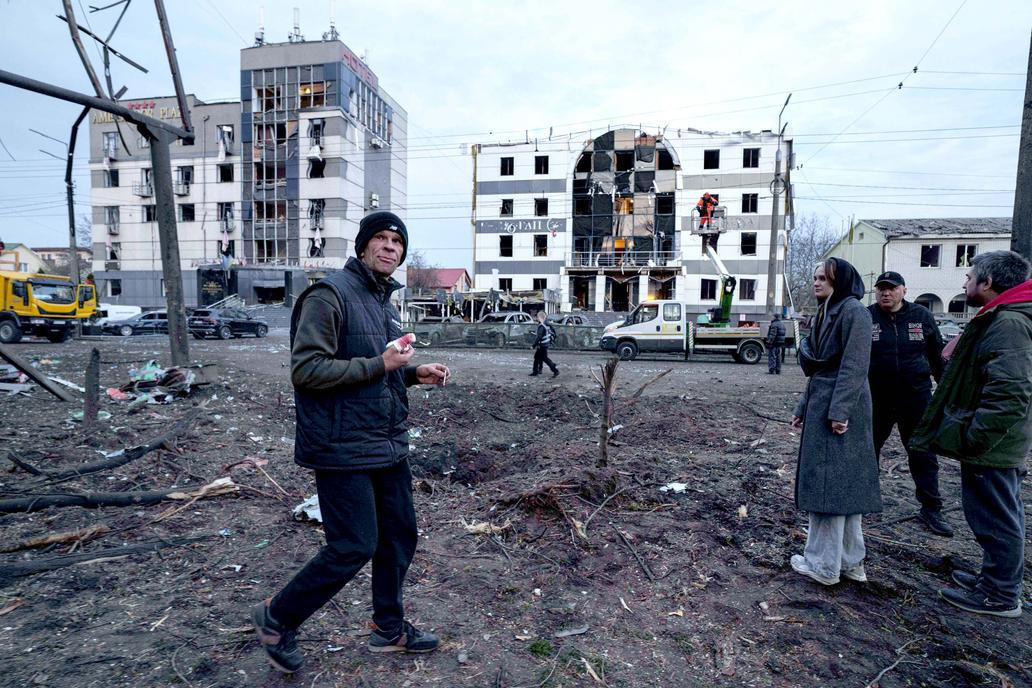 Ukrajina v plamenech: rozsáhlý noční úder zasáhl tři velká města