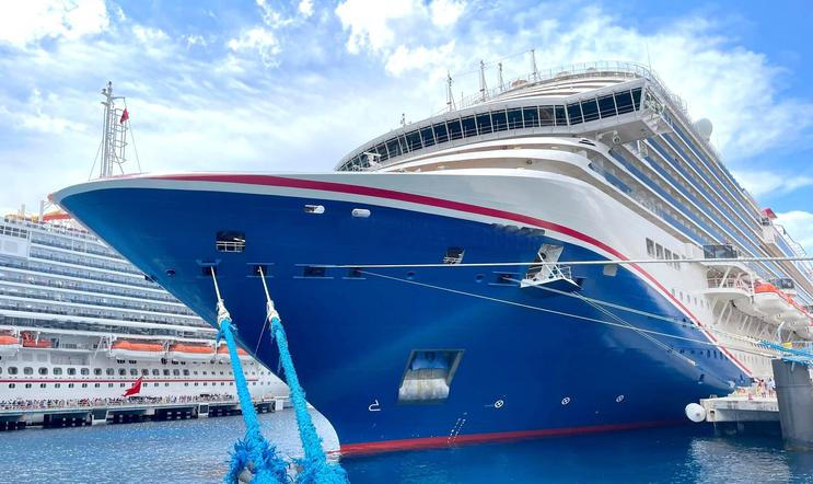 Výletní loď Carnival Horizon se pro Annu stala osudnou.