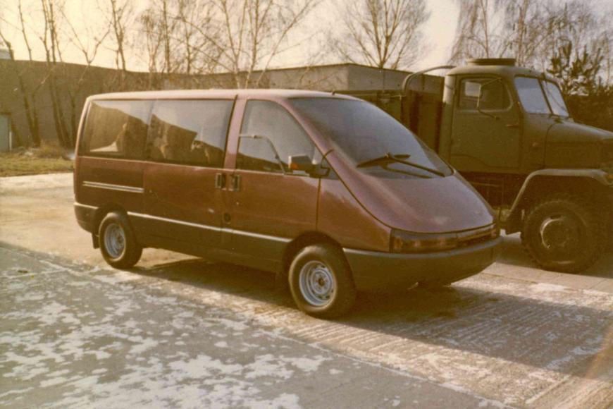 Zapomenutá slovenská dodávka měla nahradit 1203. Vznikl proto i Moskvič s kabinou Favoritu