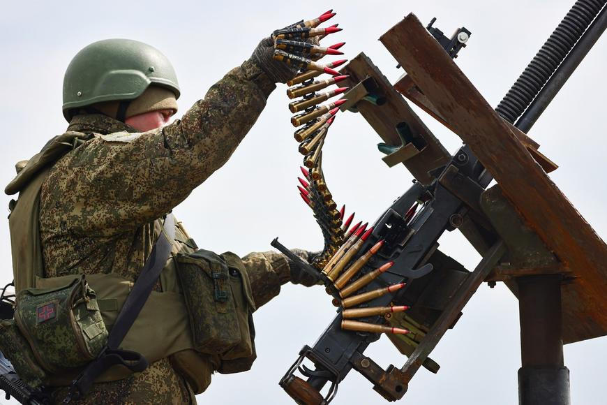 Rusům „záhadně“ vybuchují továrny. Bez klíčové suroviny, kterou tam vyrábějí, nemohou válčit