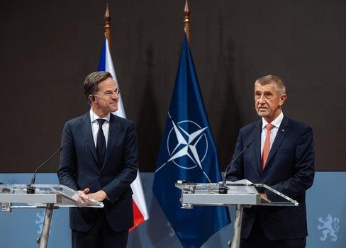 Premiér Andrej Babiš a generální tajemník NATO Mark Rutte
