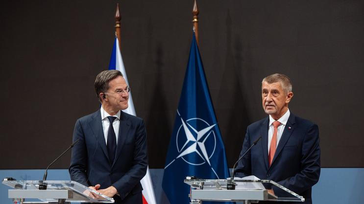 Premiér Andrej Babiš a generální tajemník NATO Mark Rutte