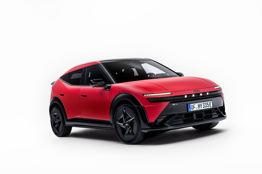 Dostupný elektromobil nemusí být nudné SUV. Hyundai jde na Epiq s odvážným Ioniqem 3