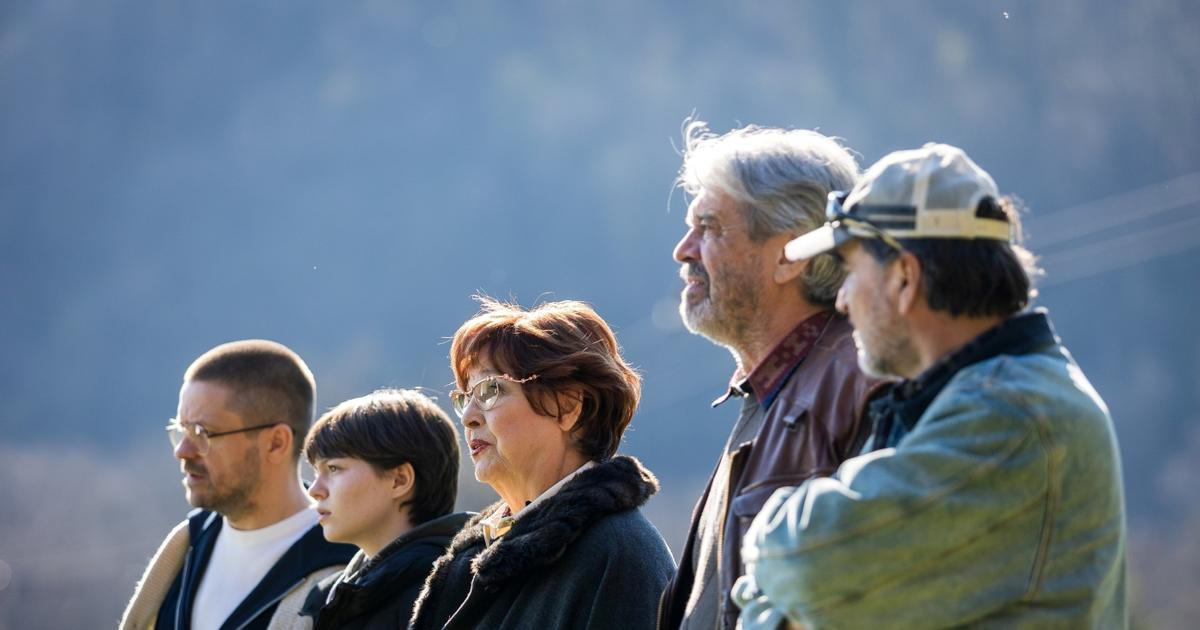 Je jich pět a rozhodli se zemřít. Česká televize uvede nový Strachův film Lajf