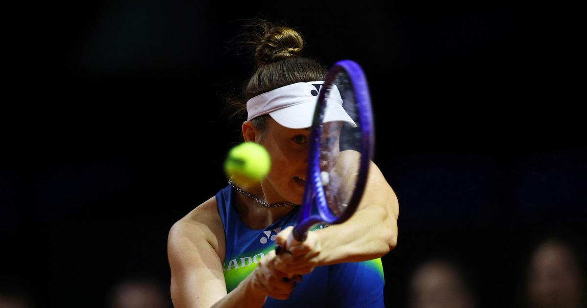 Nosková postoupila, aniž by si pinkla. Dál jde i Lehečka, Siniaková nevyužila mečboly