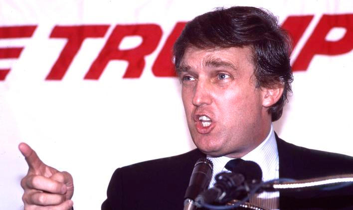 Donald Trump (na archivním snímku z konce 80. let) již v roce 1987 nastolil otázku, proč USA platí za obranu zemí, které si ji mohou dovolit financovat samy.