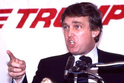 Donald Trump (na archivním snímku z konce 80. let) již v roce 1987 nastolil otázku, proč USA platí za obranu zemí, které si ji mohou dovolit financovat samy.