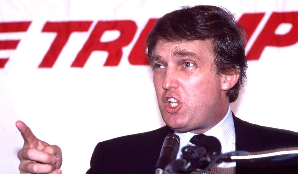 Donald Trump (na archivním snímku z konce 80. let) již v roce 1987 nastolil otázku, proč USA platí za obranu zemí, které si ji mohou dovolit financovat samy.