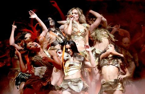  Škoda tyhle fotky minout: Picasso výhodně, vévodkyně kuchařkou nebo pěsti ve tmě