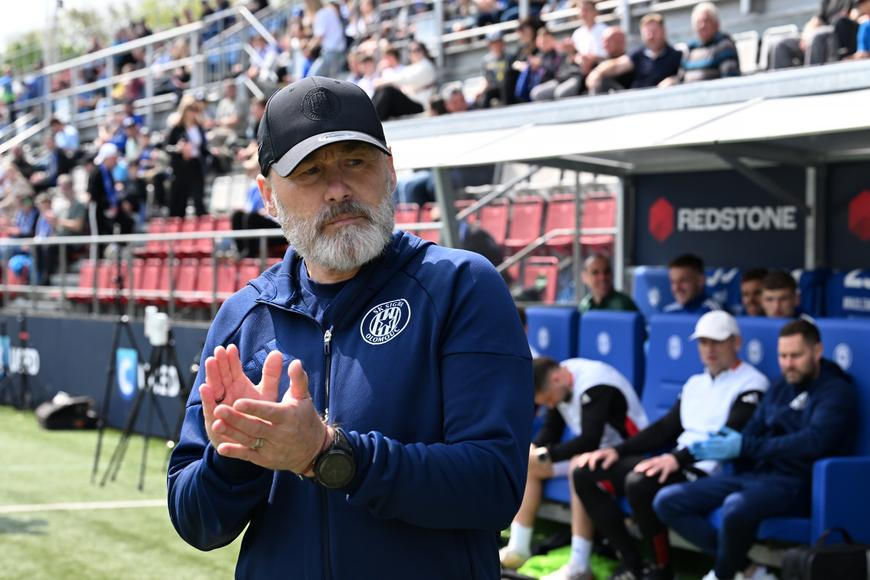 Hapalovu premiéru v Sigmě okořenily červené karty. Olomouc po obratu zdolala Slovácko