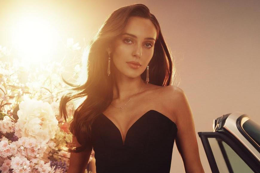 Dcera Karla Gotta Charlotte vydá svůj debutový singl. Natáčela ho v Londýně