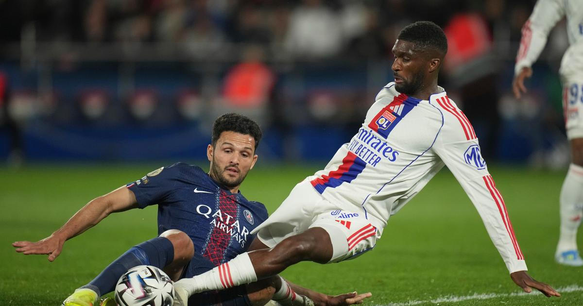 Lyon i bez Šulce zamíchal kartami ve hře o titul. Karabec u výhry v Paříži nechyběl