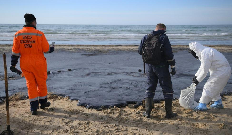 Rusko černé moře mazut