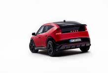 Na délku má 4155 mm, sportovně laděná verze N Line (na obrázcích) je o 15 mm delší.