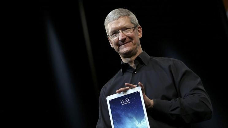 Tim Cook vedl Apple od roku 2011, kdy funkci převzal od zesnulého spoluzakladatele společnosti Stevea Jobse. 