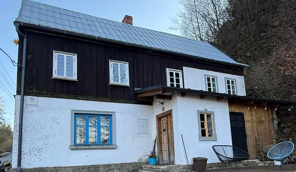 Cimra Bude se nachází v Horním Prysku a nabízí neotřelé ubytování.