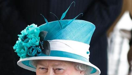 Královna Alžběta II. by oslavila stovku.