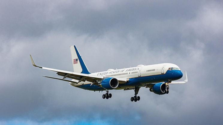 Boeing C-32 