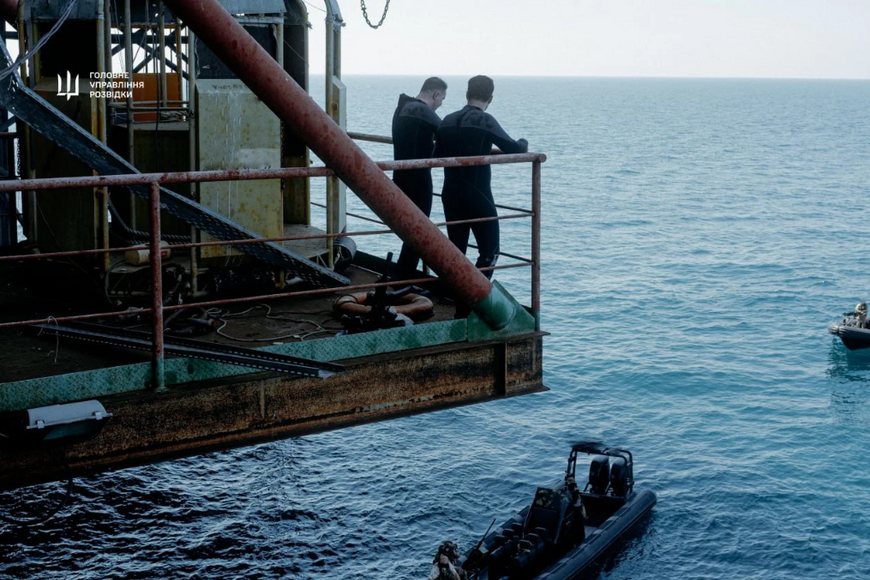 Skok jako z 6. patra. Záběry ukazují šéfa ukrajinských špionů v neuvěřitelné situaci