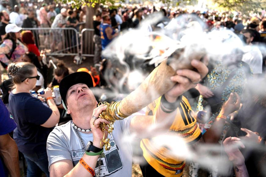 4/20: Jak se z obyčejných čísel stal kód pro „čas jít hulit“