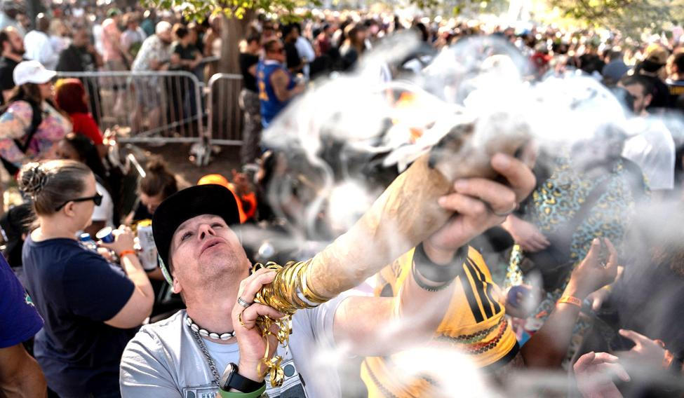 4/20: Jak se z obyčejné 4 a 20 stal celosvětový fenomén „čas hulit“