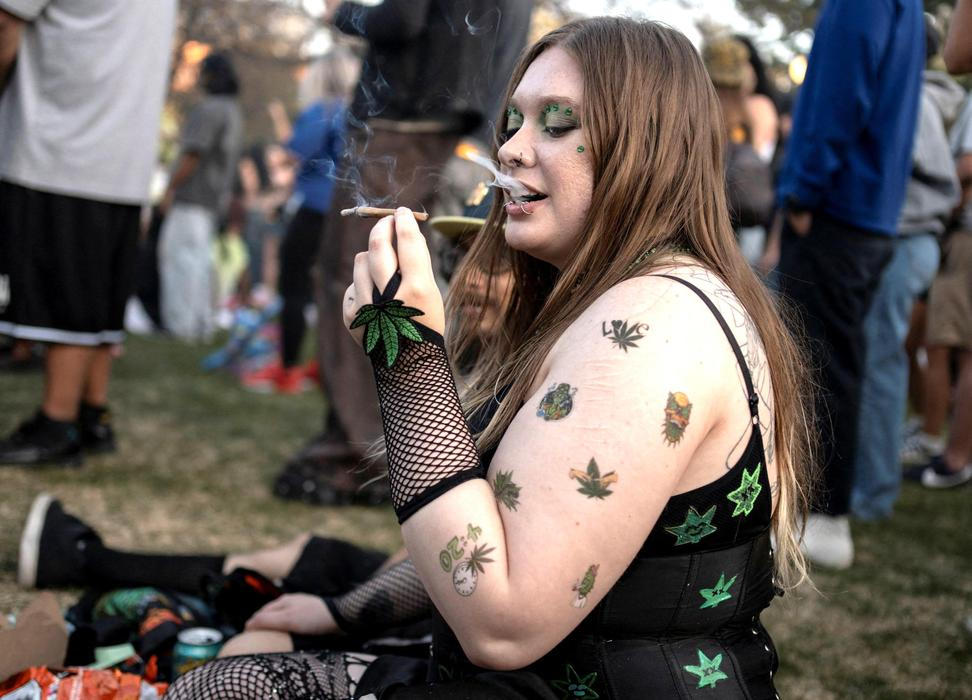 4/20: Jak se z obyčejné 4 a 20 stal celosvětový fenomén „čas hulit“