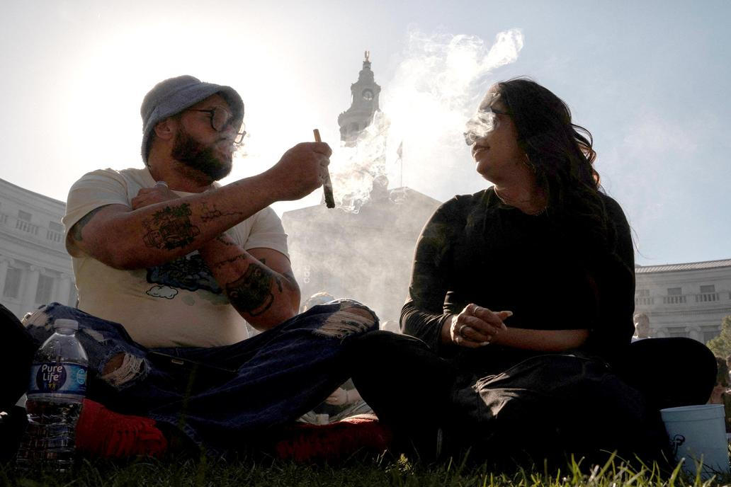 4/20: Jak se z obyčejné 4 a 20 stal celosvětový fenomén „čas hulit“