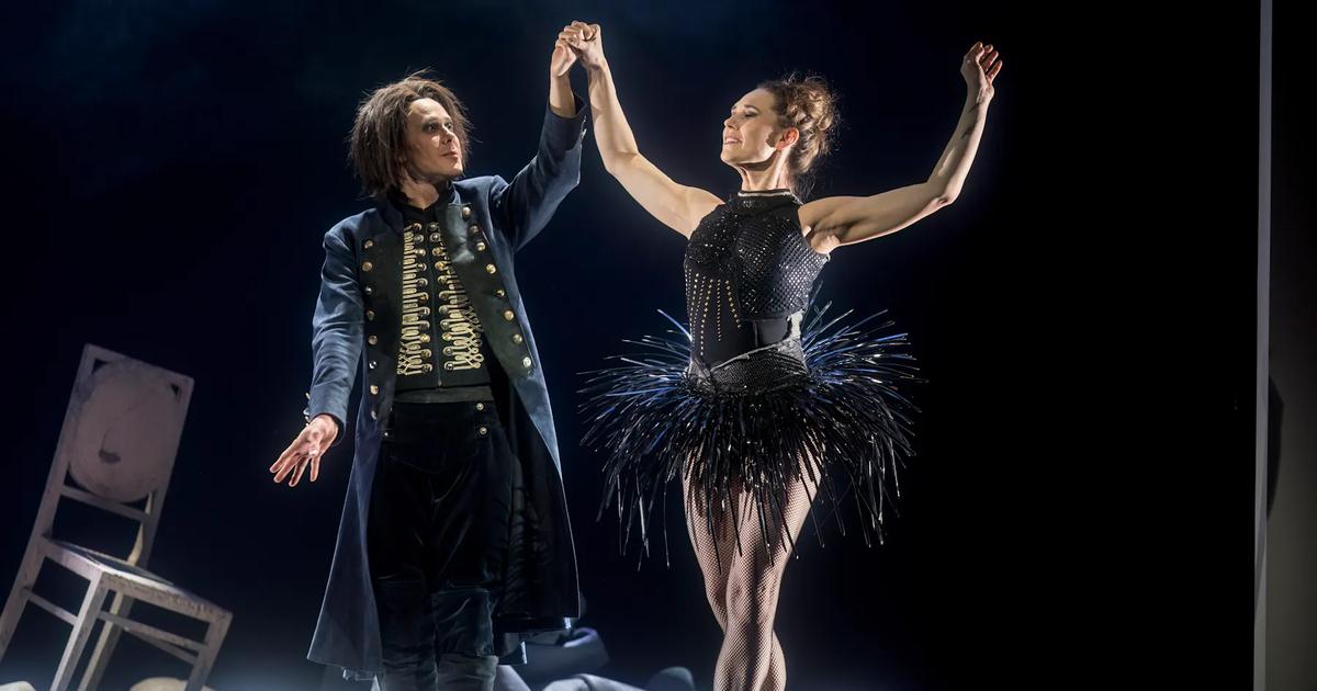 Baron Prášil mezi byrokraty a zvířátky. Nová inscenace je slepencem působivých obrazů