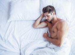 Kvalitu spánku může výrazně ovlivnit i zdánlivá maličkost – teplota v ložnici, která rozhoduje o tom, jak rychle usnete i jak dobře se vyspíte.