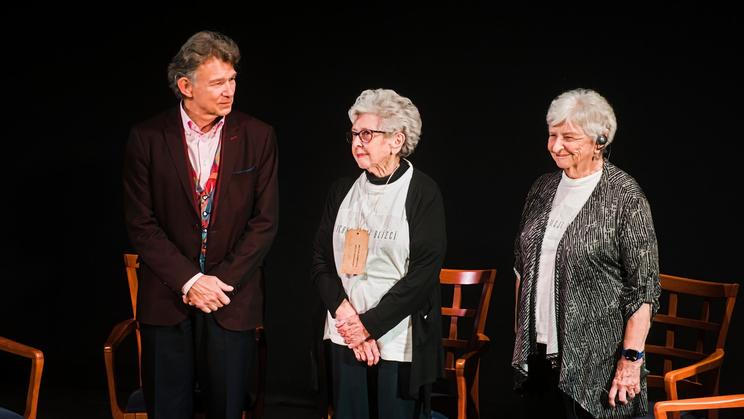 Nicholas Winton mladší, syn Nicholase Wintona, Milena Grenfell-Bainesová, Eva Paddocková, pamětnice
