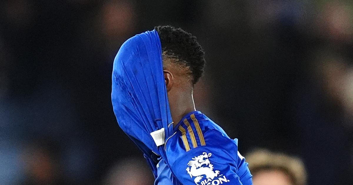 Od titulu k ostudě. Leicester ukazuje, jak rychle se dá spadnout z fotbalových výšin