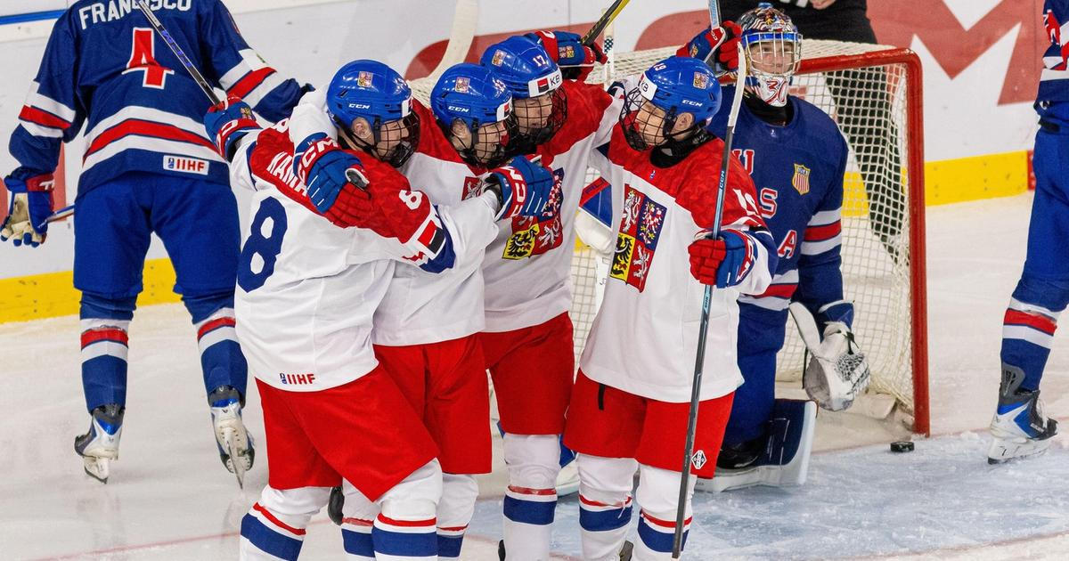 Česká osmnáctka šokovala Američany. Na úvod šampionátu je porazila v prodloužení