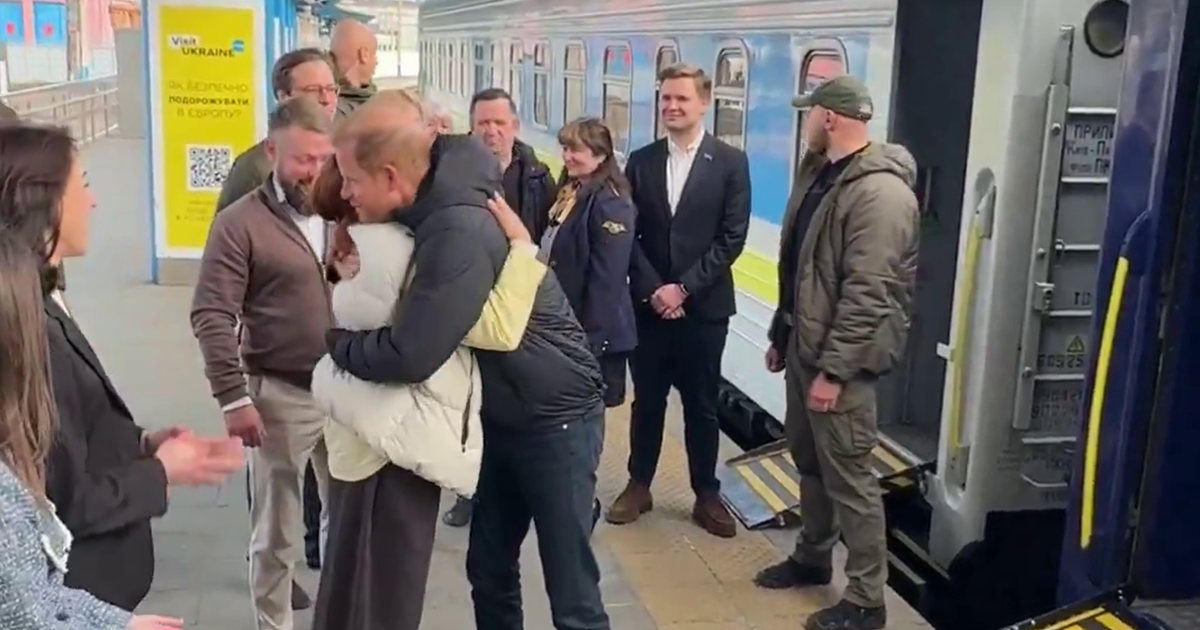 „Neočekávaná návštěva.“ Princ Harry dorazil do Kyjeva a vyzval k jednotě Západu