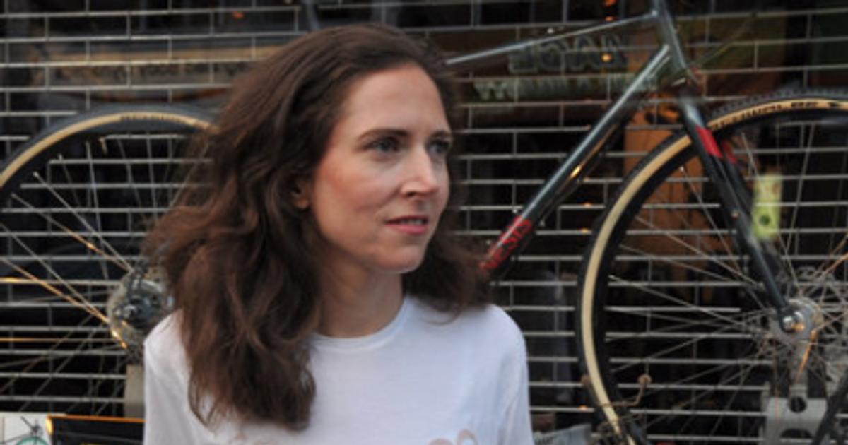 „Příliš mnoho rozkoše a neplodnost.“ Vyšla kniha o tom, jak bicykl osvobozoval ženy