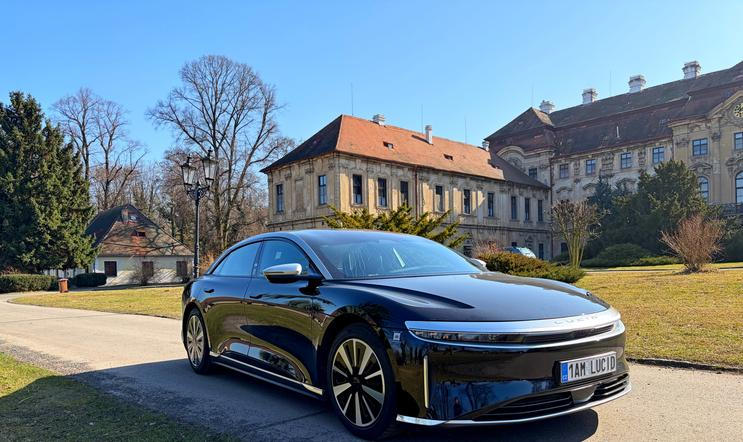 Lucid Air Grand Touring