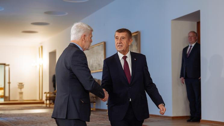 Prezident Petr Pavel se setkal s premiérem Andrejem Babišem