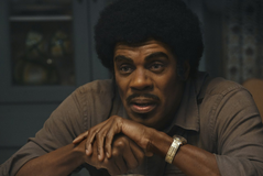 Colman Domingo jako Joe Jackson, otec Michaela, ve filmu Michael.