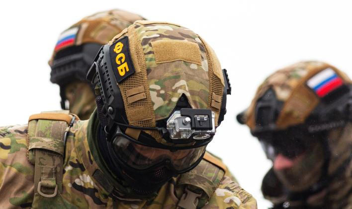 Rusko - 11. června 2023: Vojáci ruských útočných vojenských sil v bojové akci