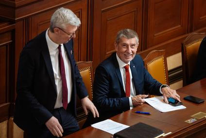 Vicepremiér a ministr průmyslu Karel Havlíček s premiérem Andrejem Babišem (oba ANO) na 5. schůzi Sněmovny, na Babišova vláda Andreje Babiše žádala o vyslovení důvěry; Praha, 14. ledna 2026