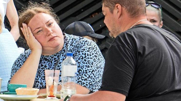 "Rusové pochopili, že země sklouzává do jakéhosi středověku, ale raději si sbalí kufry a prodají firmu, než aby riskovali život při protestech v ulicích," říká ruský ekonom a sociolog Vladislav Inozemcev. Ilustrační snímek je z Kaliningradu.