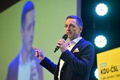 Jan Grolich při předsednickém projevu na sjezdu KDU-ČSL v Ostravě.