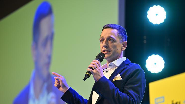 Jan Grolich při předsednickém projevu na sjezdu KDU-ČSL v Ostravě.