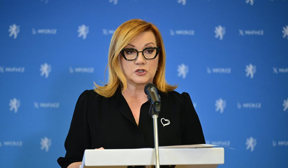 Ministryně financí Alena Schillerová (ANO) prohlásila, že pokud nezačne zákon platit do konce dubna, muselo by ministerstvo vydat nové opatření obecné povahy podle nynějších předpisů.